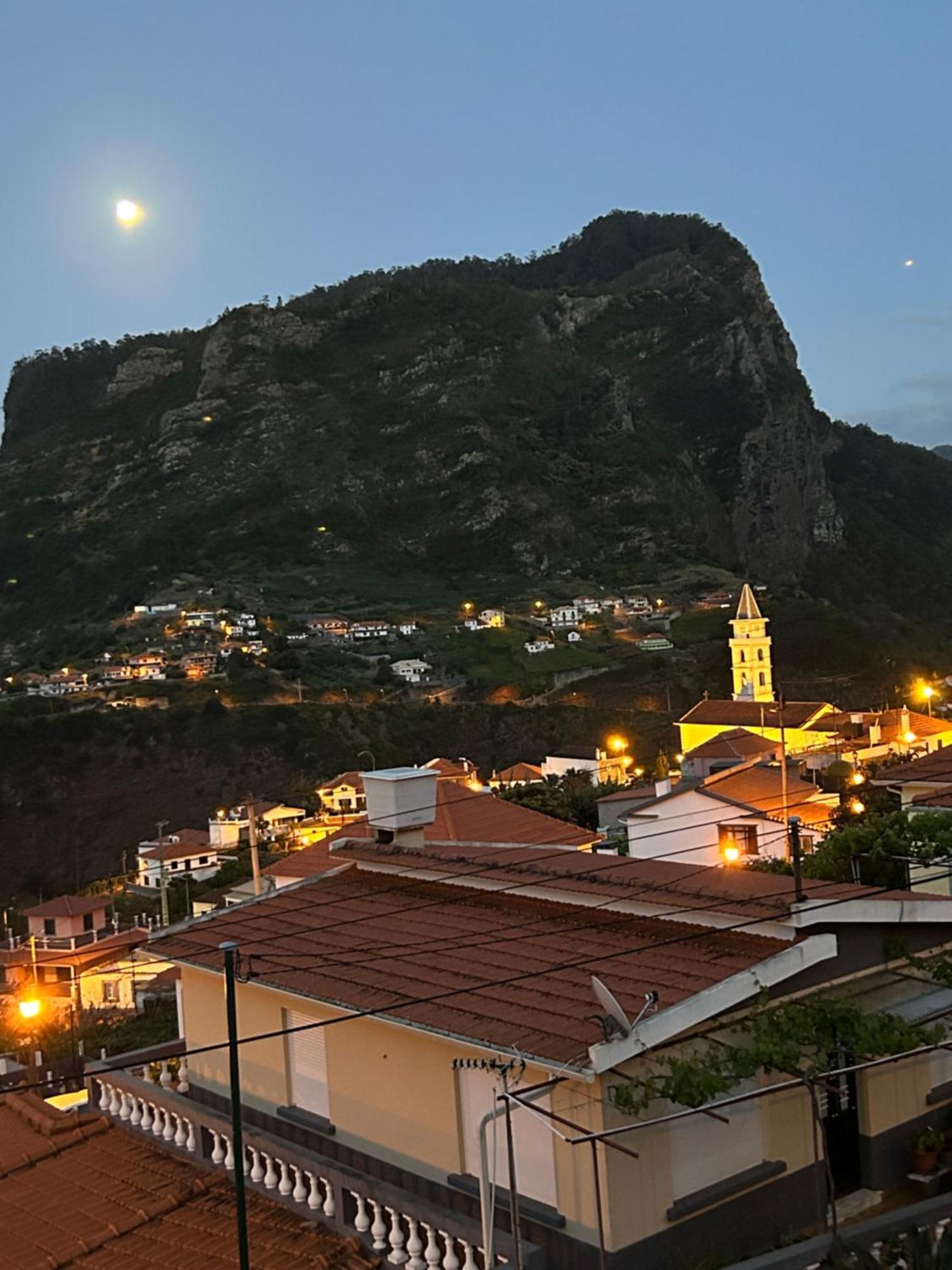 Hikers Haven Villa São Roque do Faial Dış mekan fotoğraf